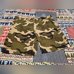 St John's Bay Camouflage Cargo Men Shorts